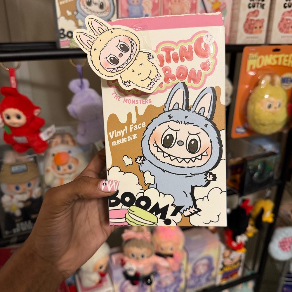 Pop Mart - Exciting Macaron Labubu - Soymilk Confirmed